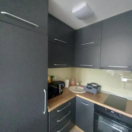 Jana 2 アパート ドボイ